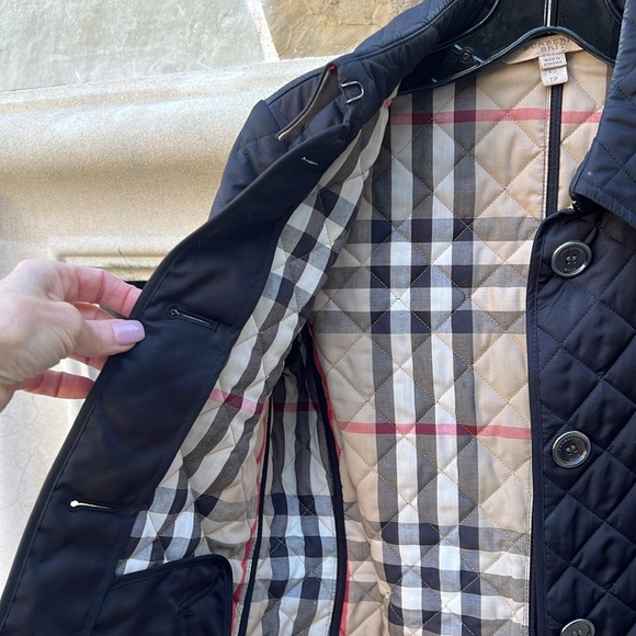 BURBERRY Women’s Short Jacket. Color Black. SZ XS TP - Picture 3 of 11